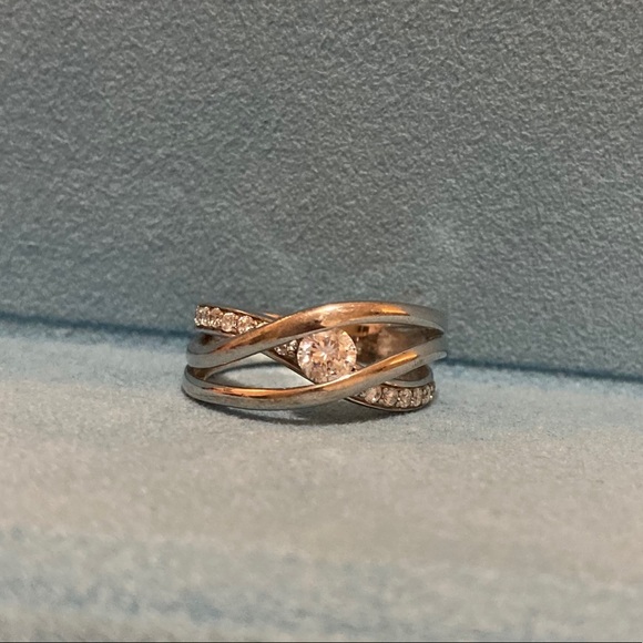 Silver ring - Picture 1 of 12